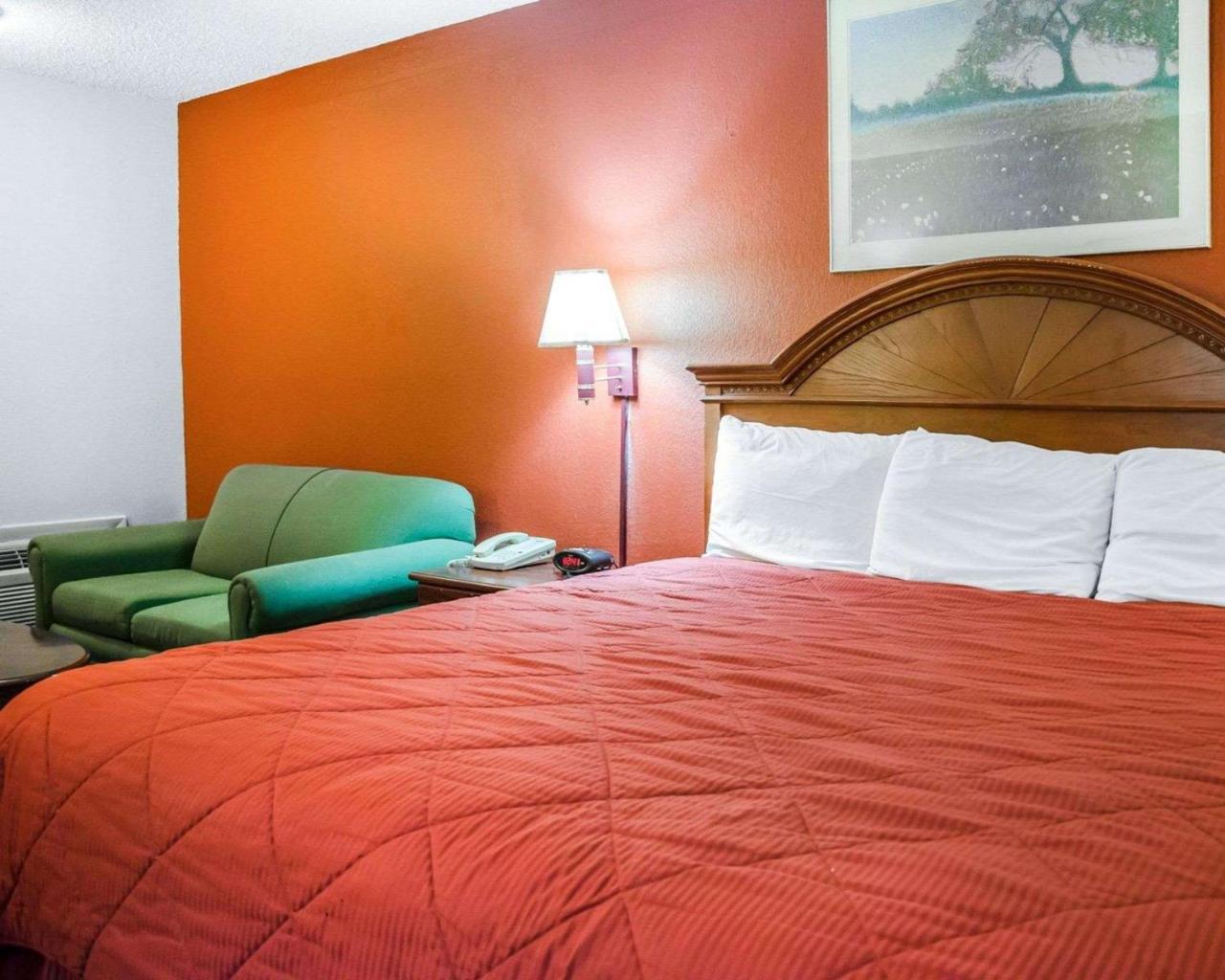 Rodeway Inn Harrisburg Extérieur photo