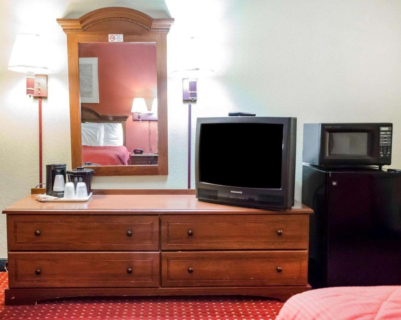 Rodeway Inn Harrisburg Extérieur photo