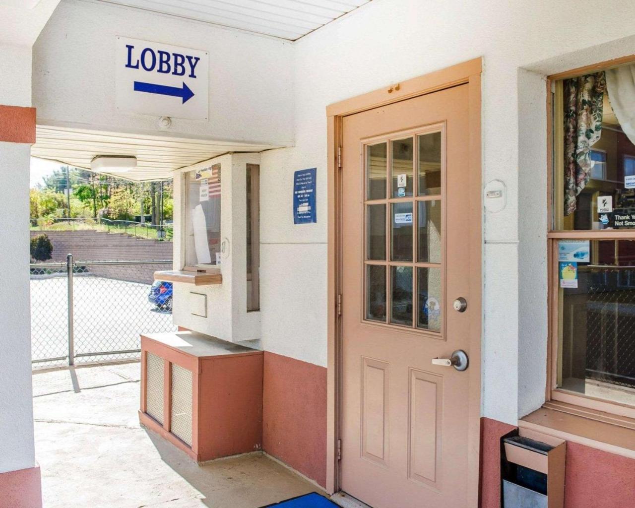 Rodeway Inn Harrisburg Extérieur photo