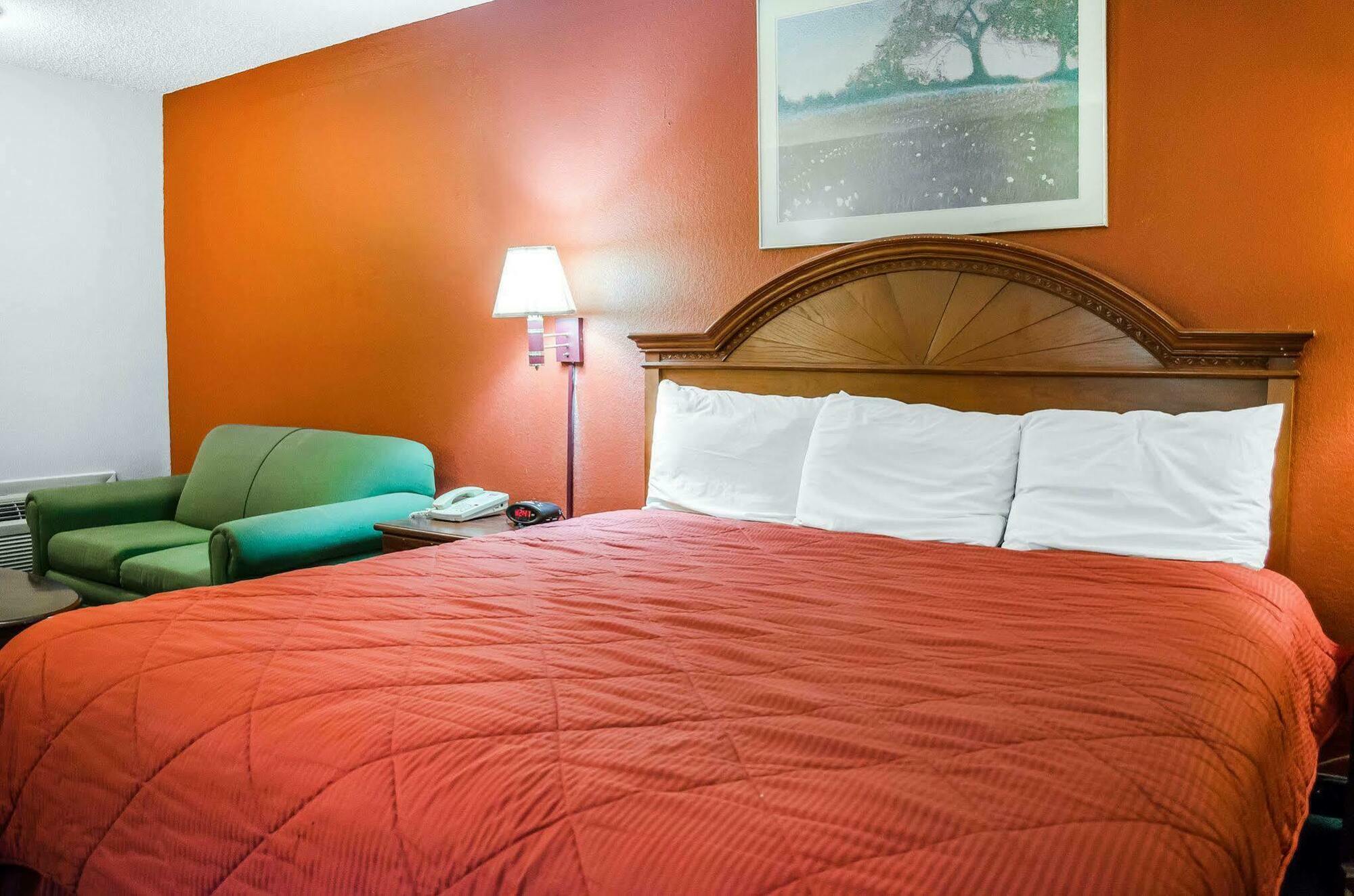 Rodeway Inn Harrisburg Extérieur photo