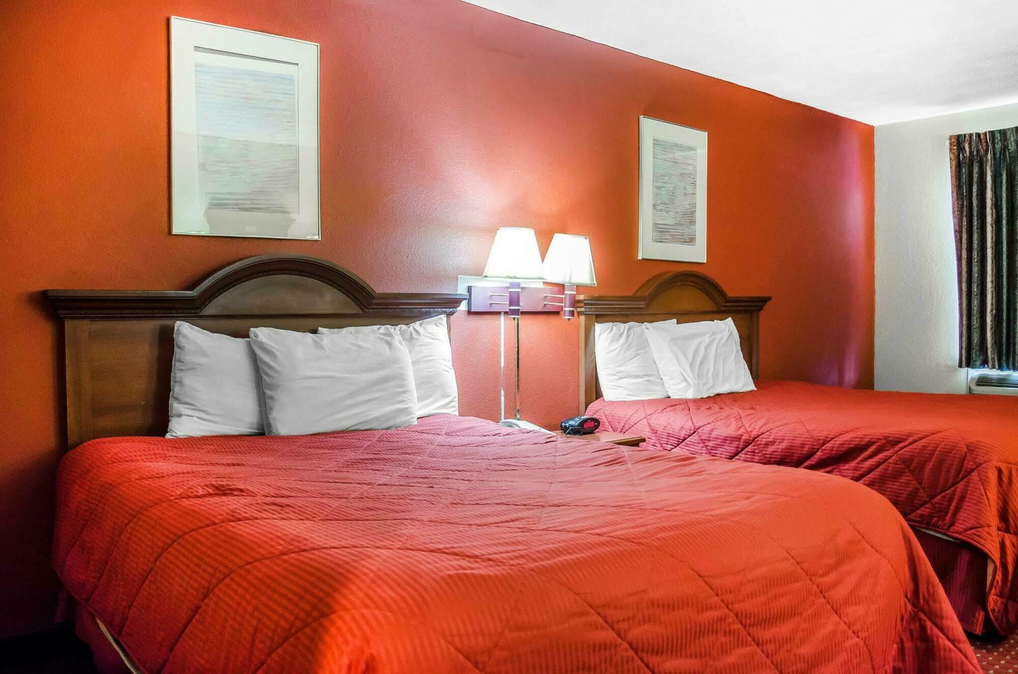Rodeway Inn Harrisburg Extérieur photo